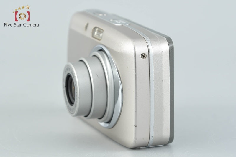 Olympus μ DIGITAL 600 Silver 6.0 MP Digital Camera