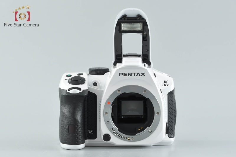 PENTAX K-30 White 16.3 MP DSLR Camera 18-135 Lens