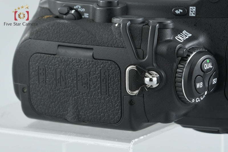 Nikon D700 12.1 MP Digtal SLR Camera Body