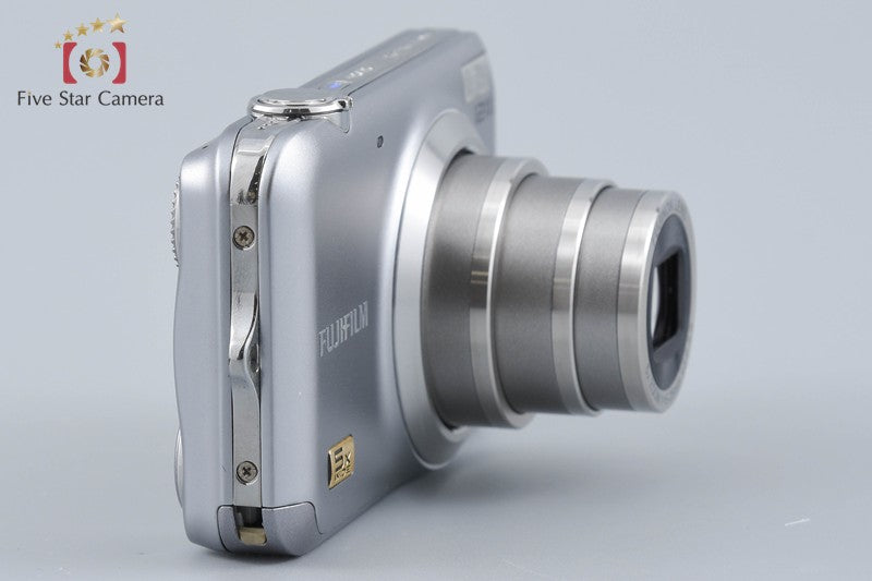 Fujifilm FinePix JX200 Silver 12.2 MP Digital Camera w/ Box