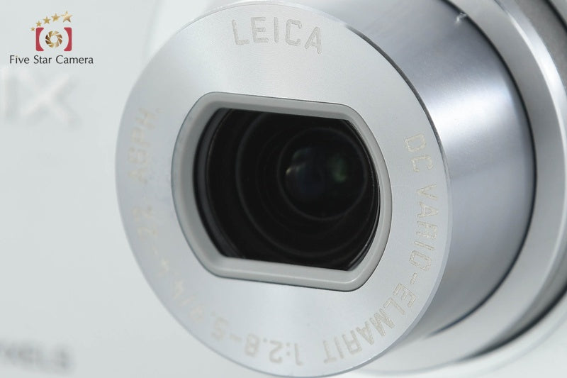 Panasonic LUMIX DMC-FX40 Silver 12.1 MP Digital Camera [Japanese Language Only]