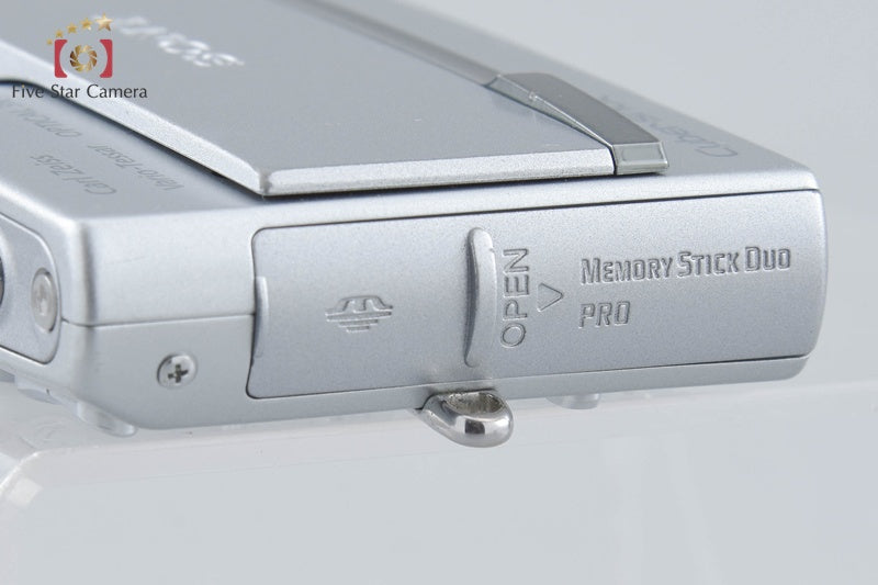 Sony Cyber-Shot DSC-T9 Silver 6.0 MP Digital Camera [Japanese Language Only]