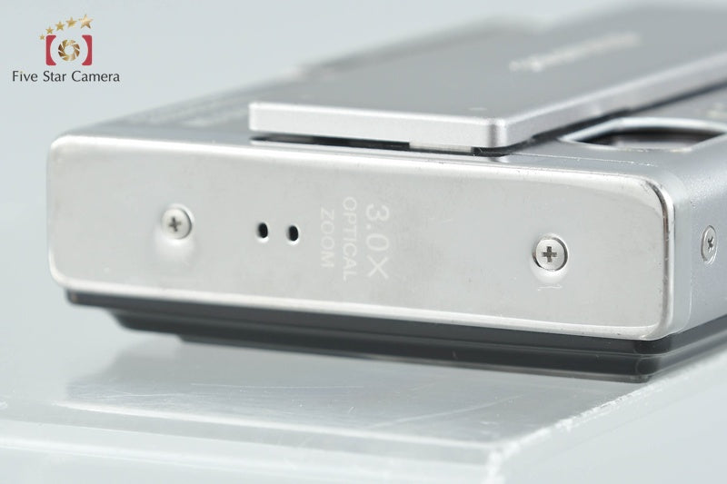 Olympus μ1050SW Silver 10.1 MP Digital Camera