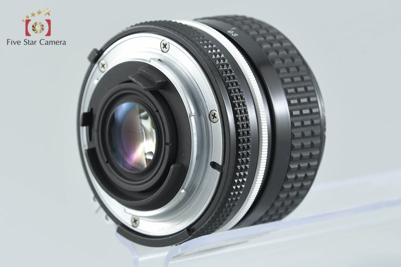 Nikon Ai NIKKOR 28mm f/2.8