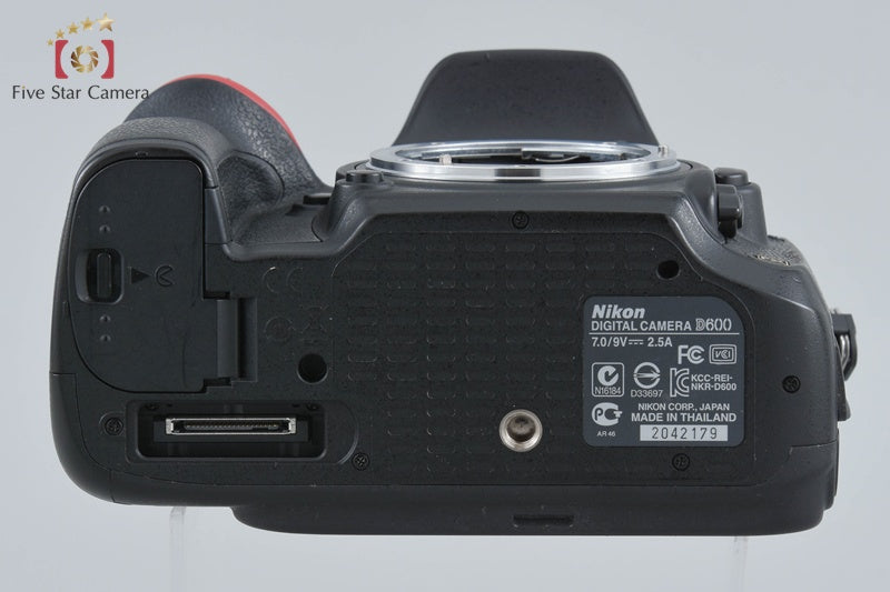 Nikon D600 24.3 MP Full Frame DSLR Camera + MB-D14 Multi Power Battery Pack