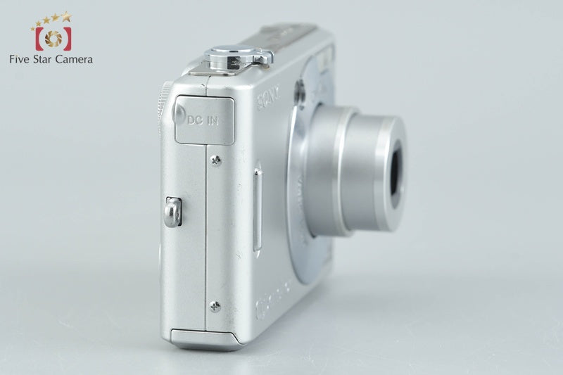 Sony Cyber-Shot DSC-W30 Silver 6.0 MP Digital Camera [Japanese Language Only]