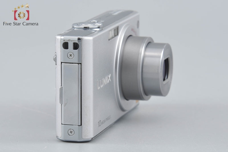 Panasonic LUMIX DMC-FX35 Silver 10.1 MP Digital Camera [Japanese Language Only]