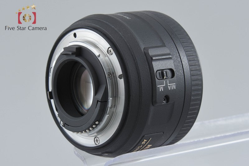Nikon AF-S DX NIKKOR 35mm f/1.8 G w/ Box