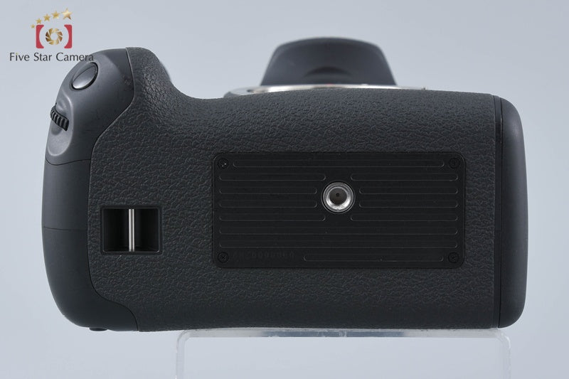 Canon EOS 60D 18.0 MP DSLR Camera + BG-E9 Battery Grip