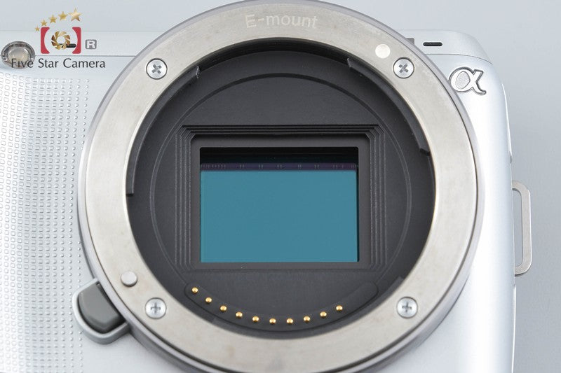 "Count 4,829" Sony α NEX-C3 Silver 16.2 MP 18-55 Lens [Japanese Language Only]