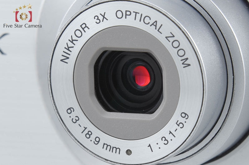 Nikon COOLPIX S200 Silver 7.1 MP Digital Camera