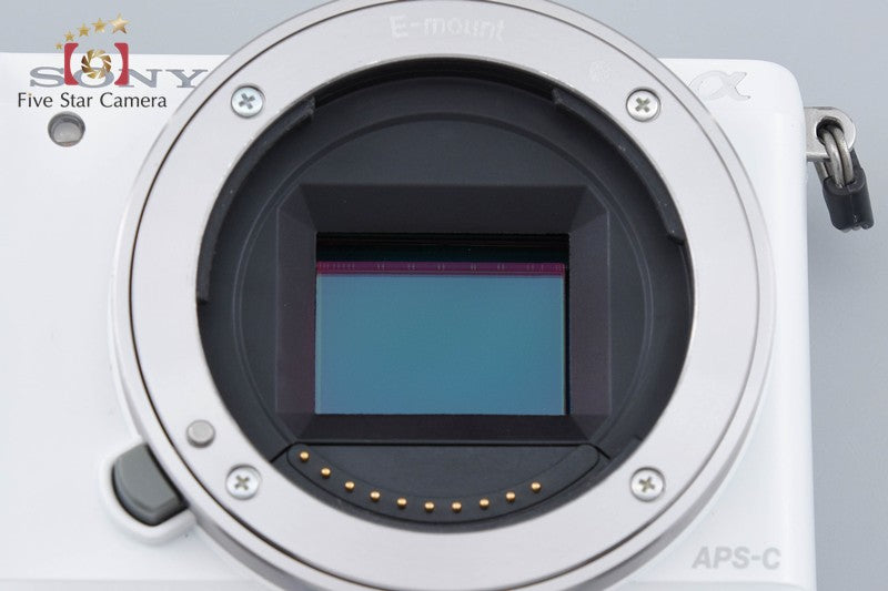 Sony Alpha a5000 ILCE-5000 White 20.1 MP 16-50 55-210 [Multiple Languages]