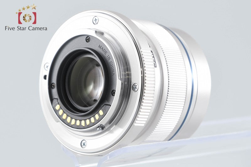 Olympus M.ZUIKO DIGITAL ED 12mm f/2.0 Silver