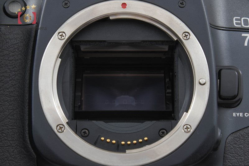 Canon EOS 7 35mm SLR Film Camera Body