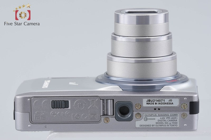 Olympus μ-7050 Silver 14.0 MP Digital Camera