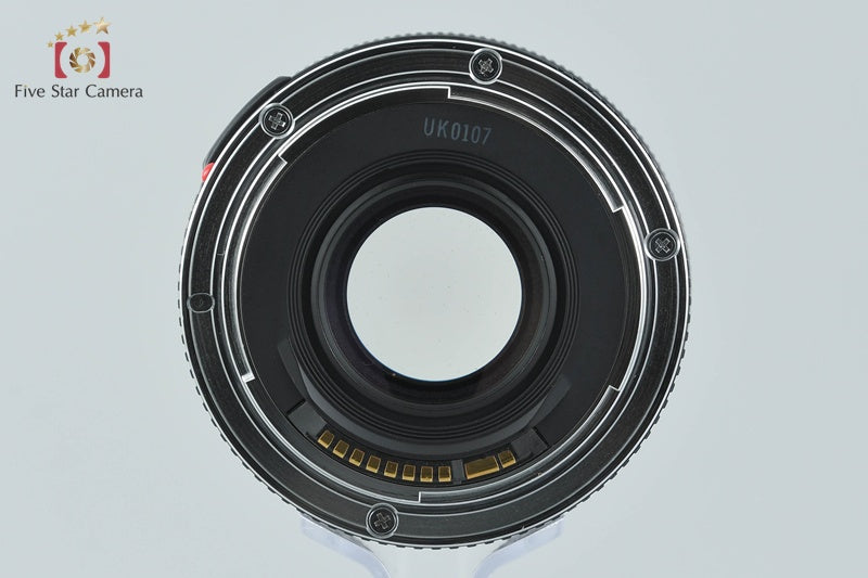 Canon EF 50mm f/2.5 Compact Macro