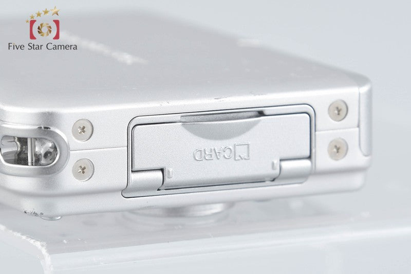 Nikon COOLPIX S3 Frost Siler 6.0 MP Digital Camera