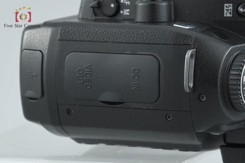 Nikon D70 6.1 MP Digital SLR Camera Body