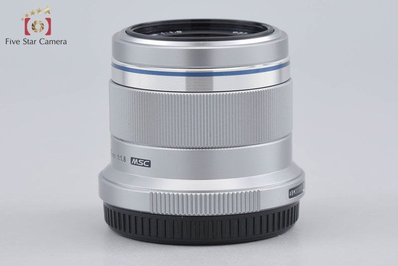 Olympus M.ZUIKO DIGITAL 45mm f/1.8 Silver w/ Box