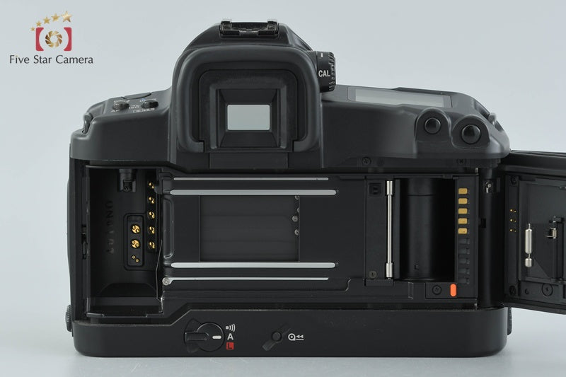 Canon EOS 3 35mm SLR Film Camera Body