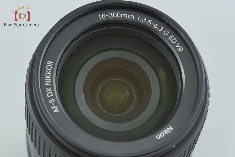Nikon AF-S DX NIKKOR 18-300mm f/3.5-6.3 G ED VR