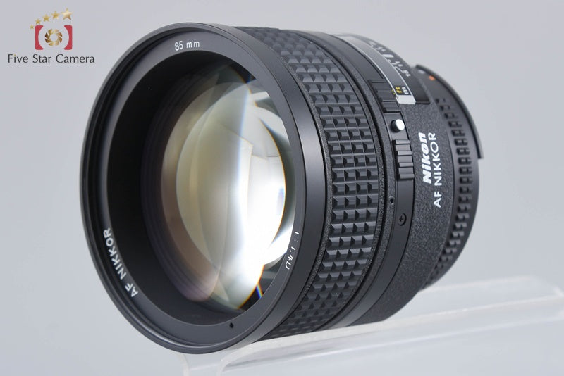 Nikon AF NIKKOR 85mm f/1.4 D w/ Box