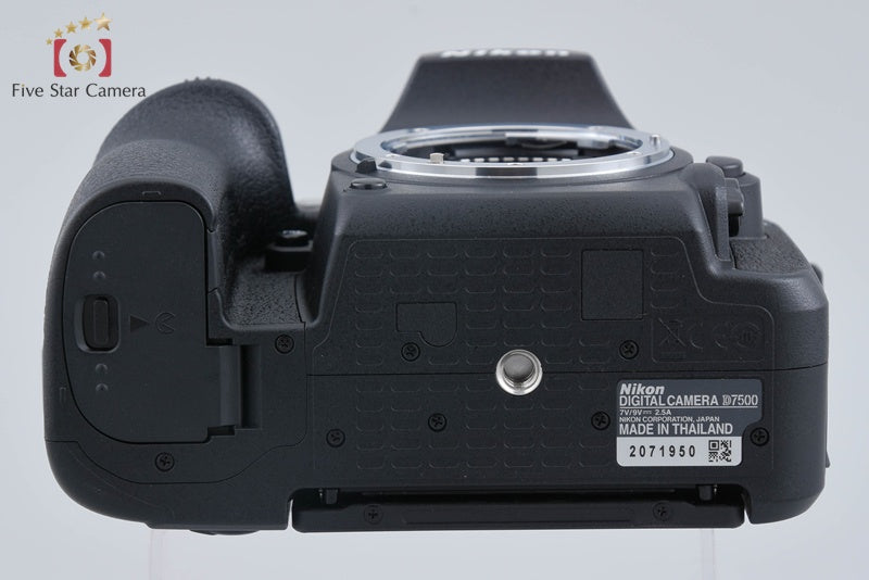 "Shutter count 140" Nikon D7500 20.9 MP Digital SLR Camera Body
