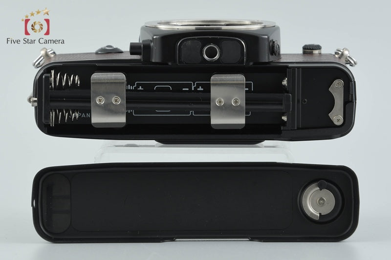 CONTAX 137 MD QUARTZ Lizard Leather 35mm SLR Film Camera Body