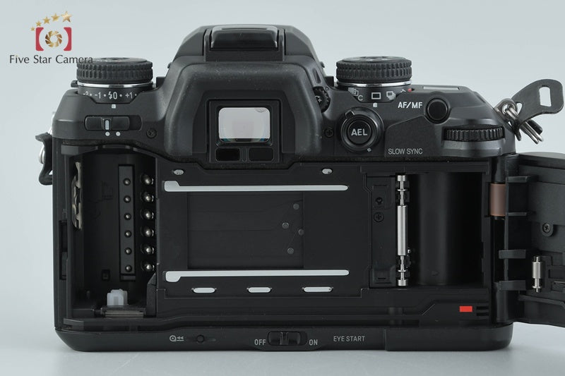 Minolta α-7 Maxxum 7 Dynax 7 35mm SLR Film Camera Body
