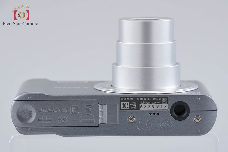 Sony Cyber-Shot DSC-W810 Silver 20.1 MP Digital Camera [Japanese Language Only]