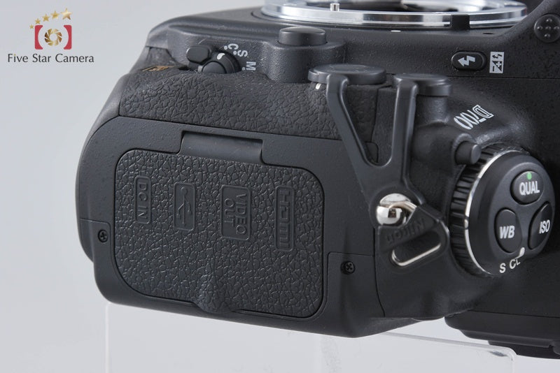 Nikon D700 12.1 MP Full Frame Digital SLR Camera Body w/ Box