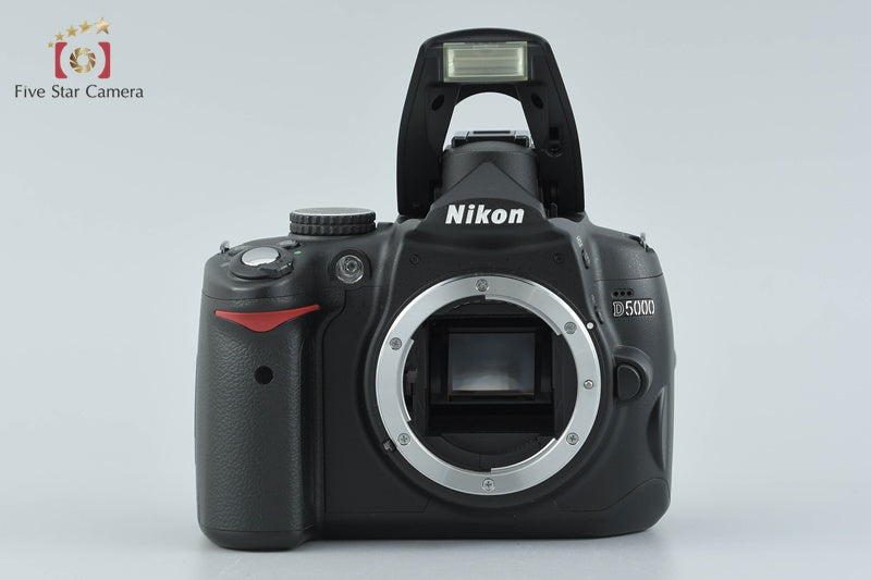 "Shutter count 2,292" Nikon D5000 12.3 MP DSLR Camera 18-55 55-200 VR Lenses