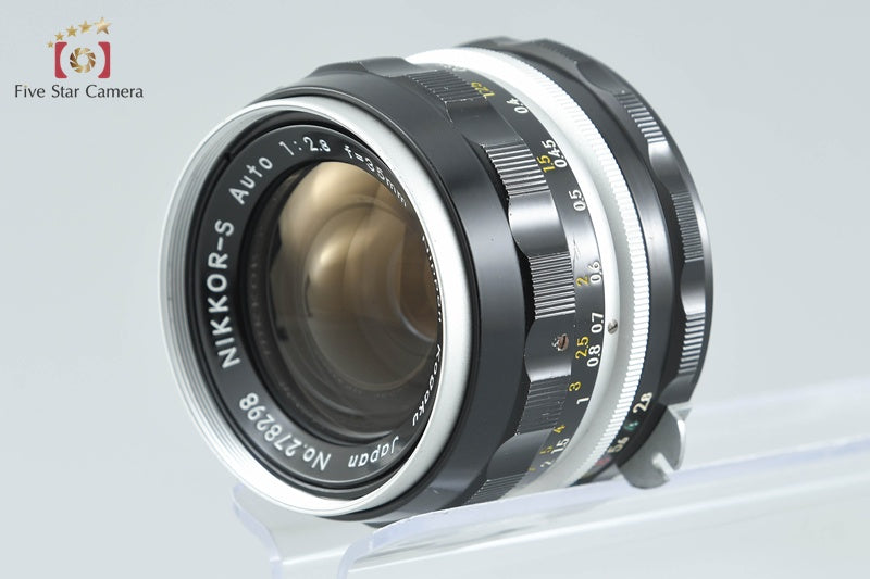 Nikon NIKKOR-S Auto 35mm f/2.8 Non Ai Lens
