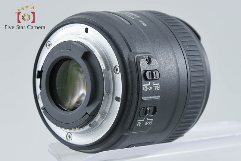 Nikon AF-S DX Micro NIKKOR 40mm f/2.8 G w/ Box