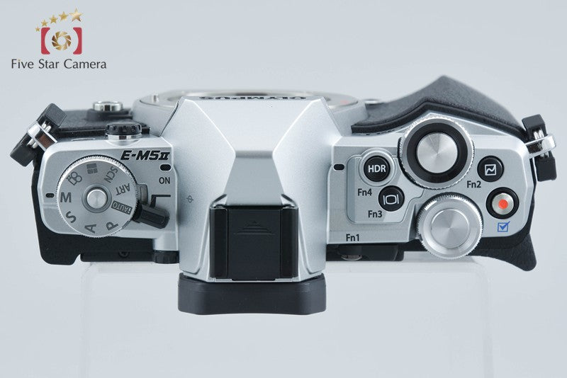 "Count 753" Olympus OM-D E-M5 Mark II Silver 16.1 MP Digital Camera w/ Box