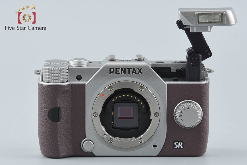 "Shutter count 1,364" PENTAX Q10 Silver Brown 12.4 MP Digital Camera 15-45 Lens