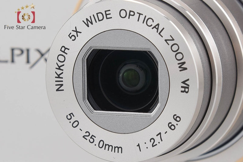 Nikon COOLPIX S640 Ice Silver 12.2 MP Digital Camera