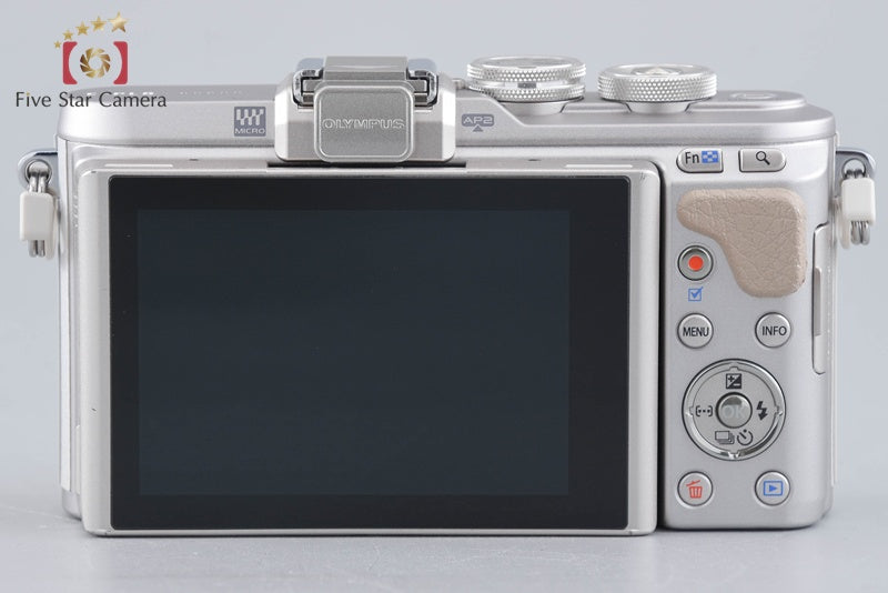 "Shutter count 666" Olympus PEN E-PL8 White 16.1 MP 14-42 40-150 Lenses w/ Box