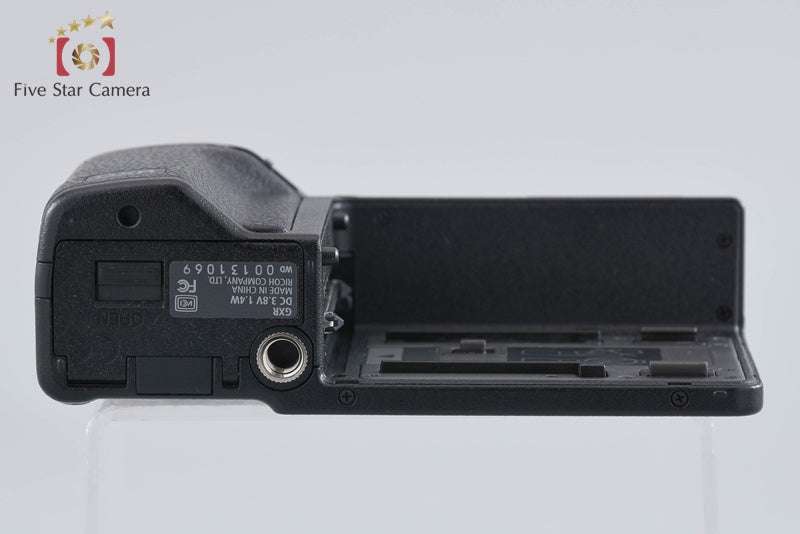 "Shutter Count 49" Ricoh GXR 10.0 MP Digital Mirrorless Camera Body