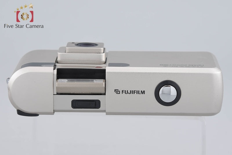 Fujifilm TIARA ix-Z nexia 2000 ixZ MRC Point & Shoot Film Camera