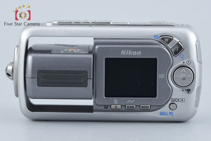 Nikon COOLPIX 3500 3.2 MP Digital Camera