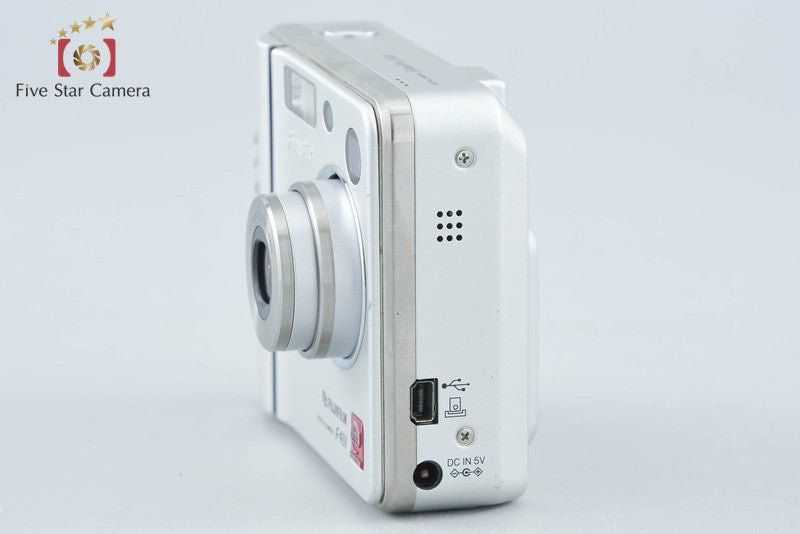 Fujifilm FinePix F401 2.1 MP Digital Camera [Japanese Language Only]