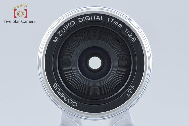 Olympus M.ZUIKO DIGITAL 17mm f/2.8 Silver