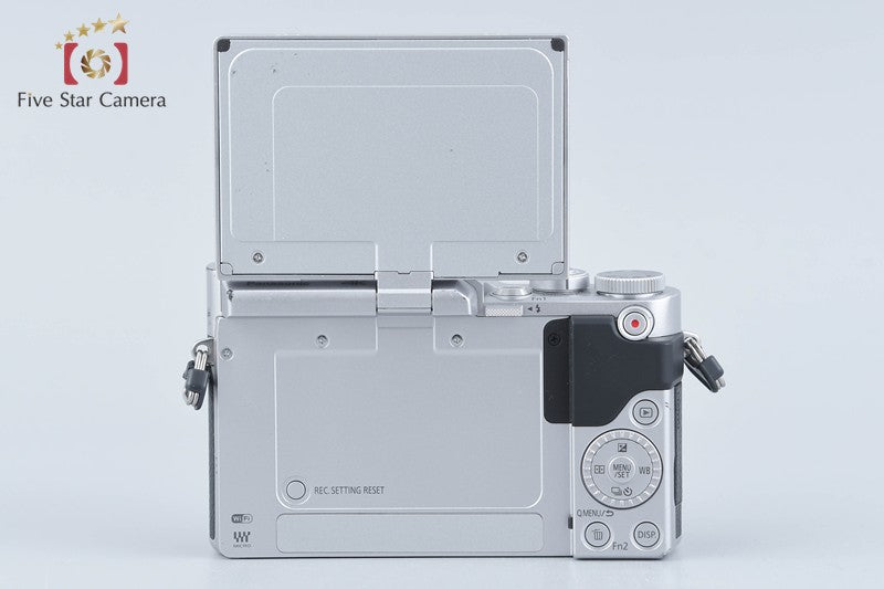 Panasonic LUMIX DC-GF9 Silver 16.0 MP Mirrorless Camera [Japanese Language Only]