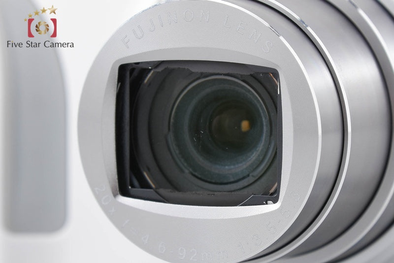 Fujifilm FinePix F800EXR White 16.0 MP Digital Camera