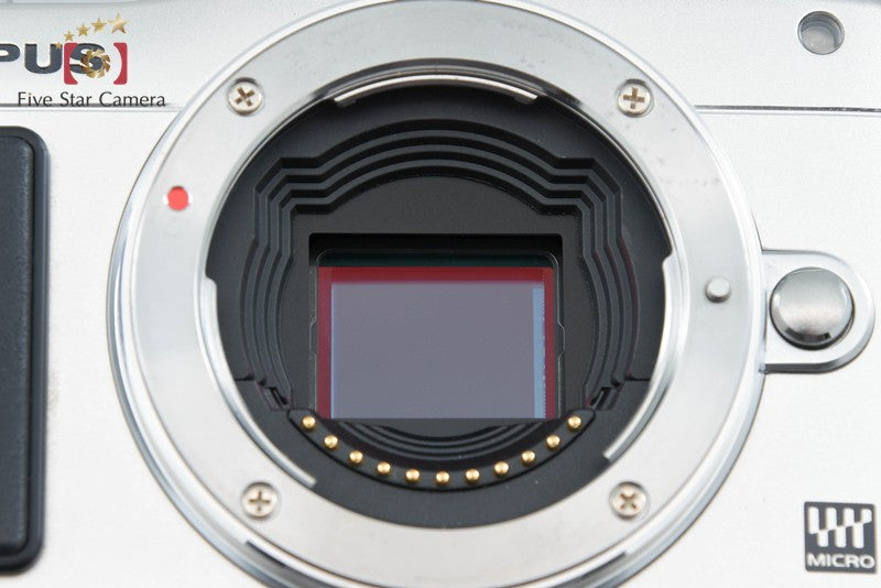 "Count 471" Olympus PEN mini E-PM2 Silver 16.5 MP 14-42 40-150 Lenses