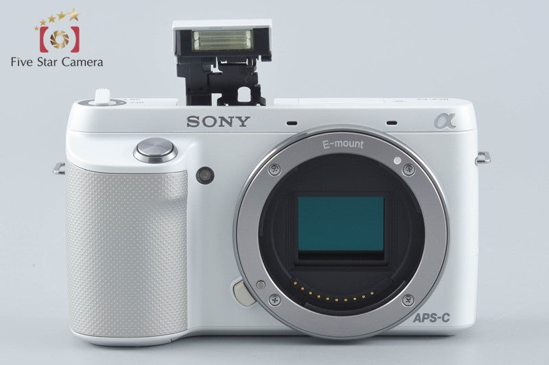 "Count 2,777" Sony Alpha NEX-F3 White 16.1MP 18-55 Lens [Japanese Language Only]