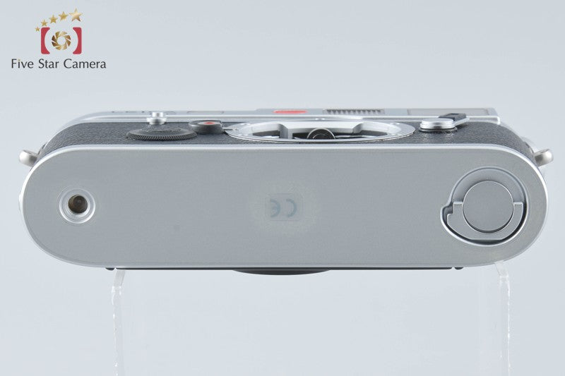 Leica M6 Chrome 35mm Rangefinder Film Camera Body