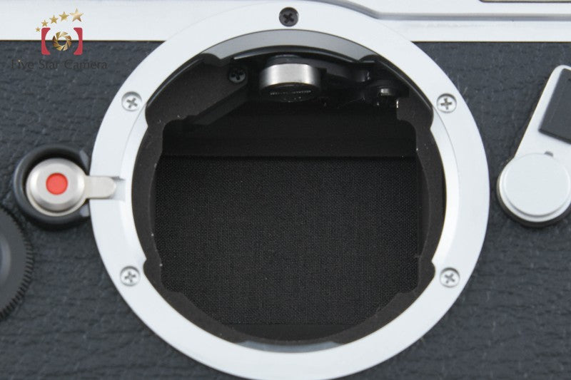 Leica M6 Chrome 35mm Rangefinder Film Camera Body