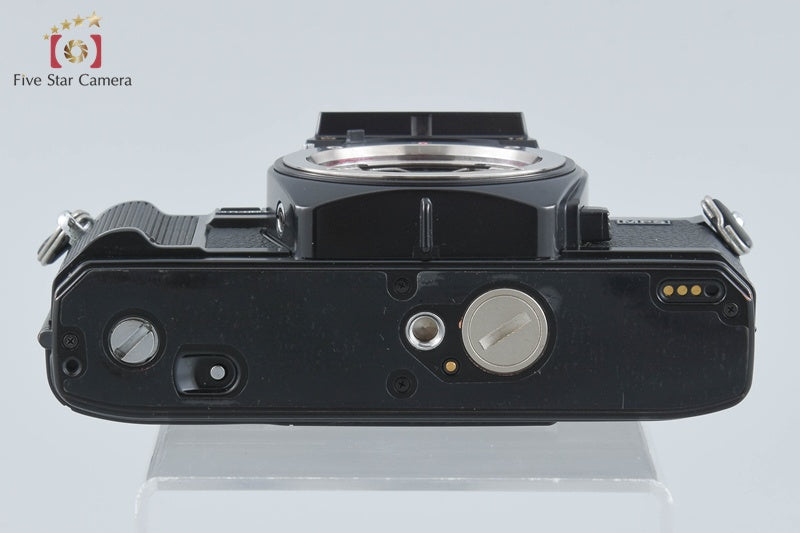 Minolta X-700 35mm SLR Film Camera Body